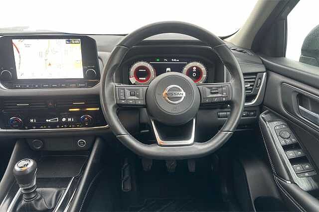 Nissan Qashqai 1.3 DiG-T MH N-Connecta 5dr