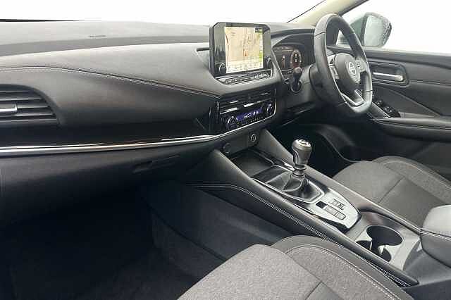 Nissan Qashqai 1.3 DiG-T MH N-Connecta 5dr