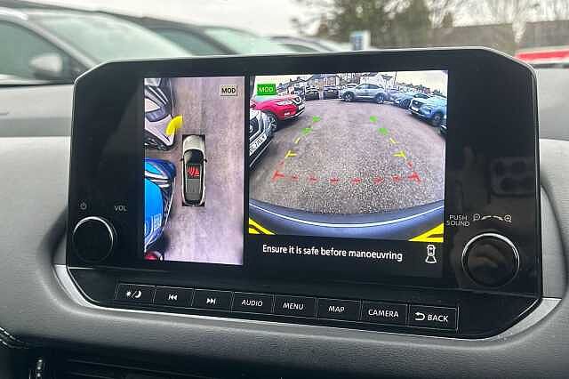 Nissan Qashqai 1.3 DiG-T MH N-Connecta 5dr
