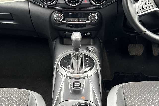 Nissan Juke 1.0 DiG-T 114 N-Connecta 5dr DCT