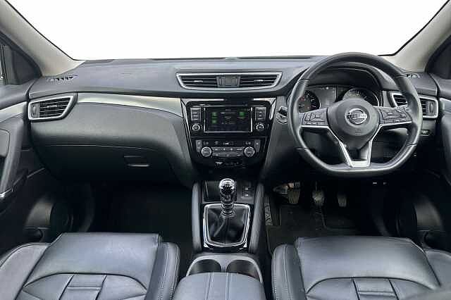 Nissan Qashqai 1.3 DiG-T N-Motion 5dr