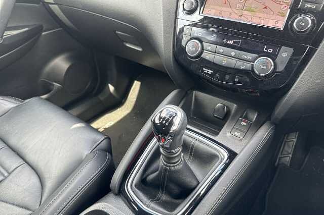 Nissan Qashqai 1.3 DiG-T N-Motion 5dr