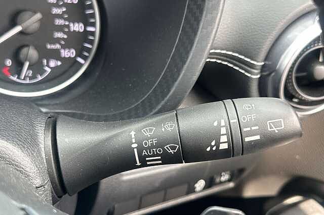 Nissan Juke 1.0 DiG-T 114 N-Connecta 5dr DCT