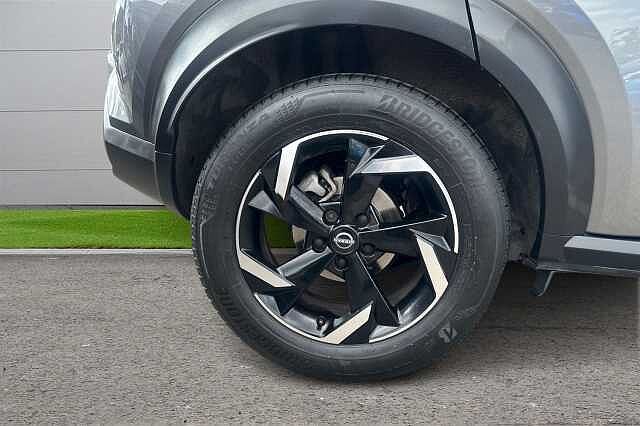 Nissan Juke 1.0 DiG-T 114 N-Connecta 5dr DCT