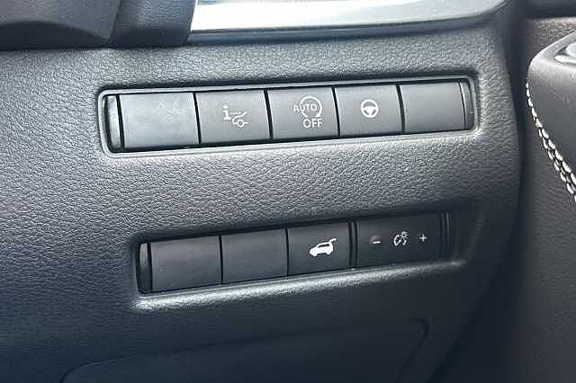 Nissan Qashqai 1.3 DiG-T MH Tekna 5dr