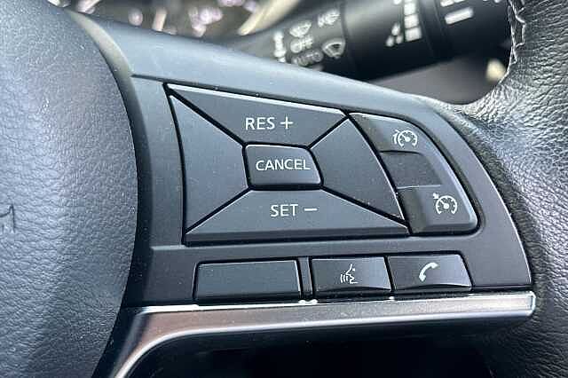 Nissan Juke 1.6 Hybrid Premiere Edition 5dr Auto