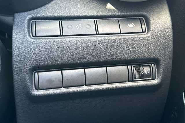 Nissan Juke 1.6 Hybrid Premiere Edition 5dr Auto