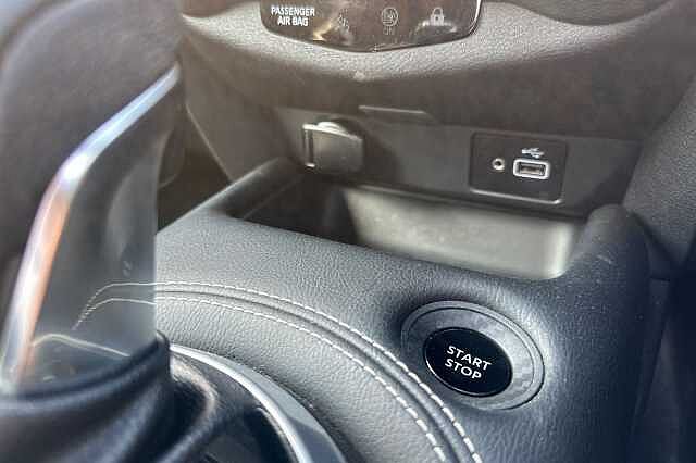 Nissan Juke 1.6 Hybrid Premiere Edition 5dr Auto